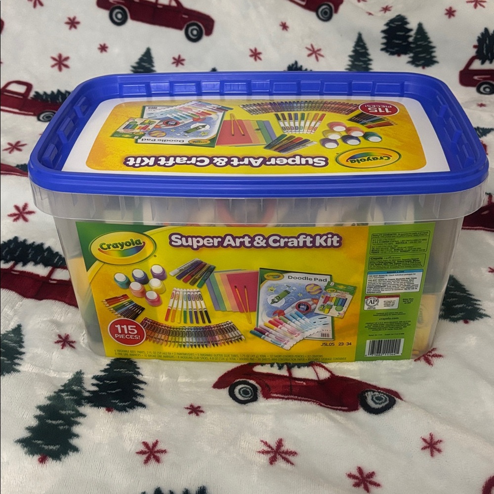 Crayola Super Art & Craft Kit - Blue‎ and Yellow - Picture 3 of 8